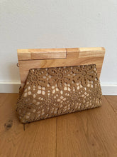 TINA clutch - raffia and wood: Blue