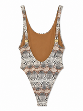 "The Lilly" One Piece in Stone Snake