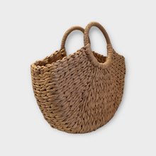 STRAW TOTE BAG