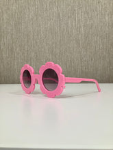 "Sunflower" Sunglasses in Bubblegum Pink