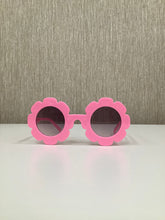 "Sunflower" Sunglasses in Bubblegum Pink