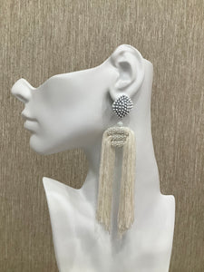 "The Statement" beaded earrings with long tassel in Cream