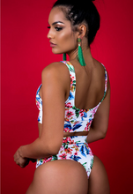 "HighLife" Bikini in Tropical Garden Print